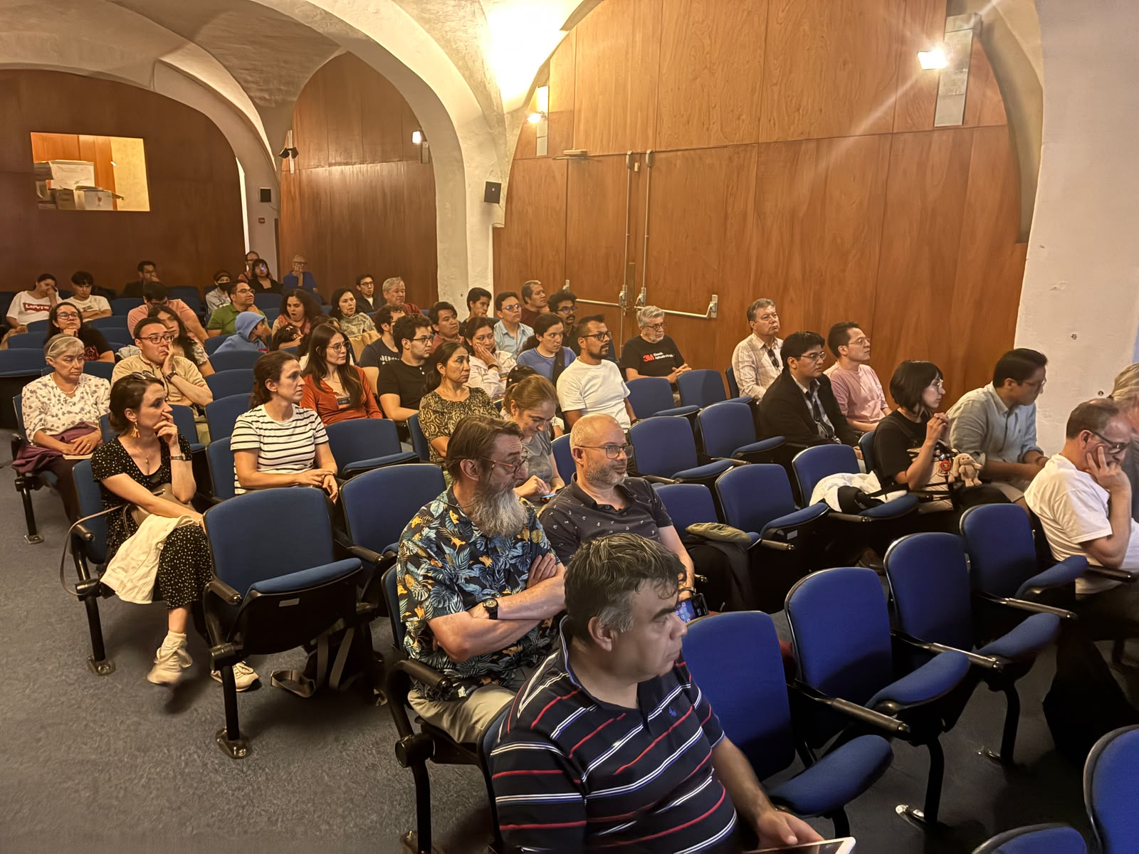 Public lecture — Dr. Karla Arellano-Córdova presenting